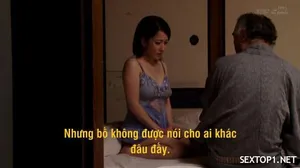[Gã khốn nạn] Một nữ thần nổi tiếng trên mạng, đi tất đen, chân đẹp và giày cao gót, một chiếc máy rung đen lớn rung chuyển âm hộ của cô ấy, và cô ấy không thể chịu đựng được...